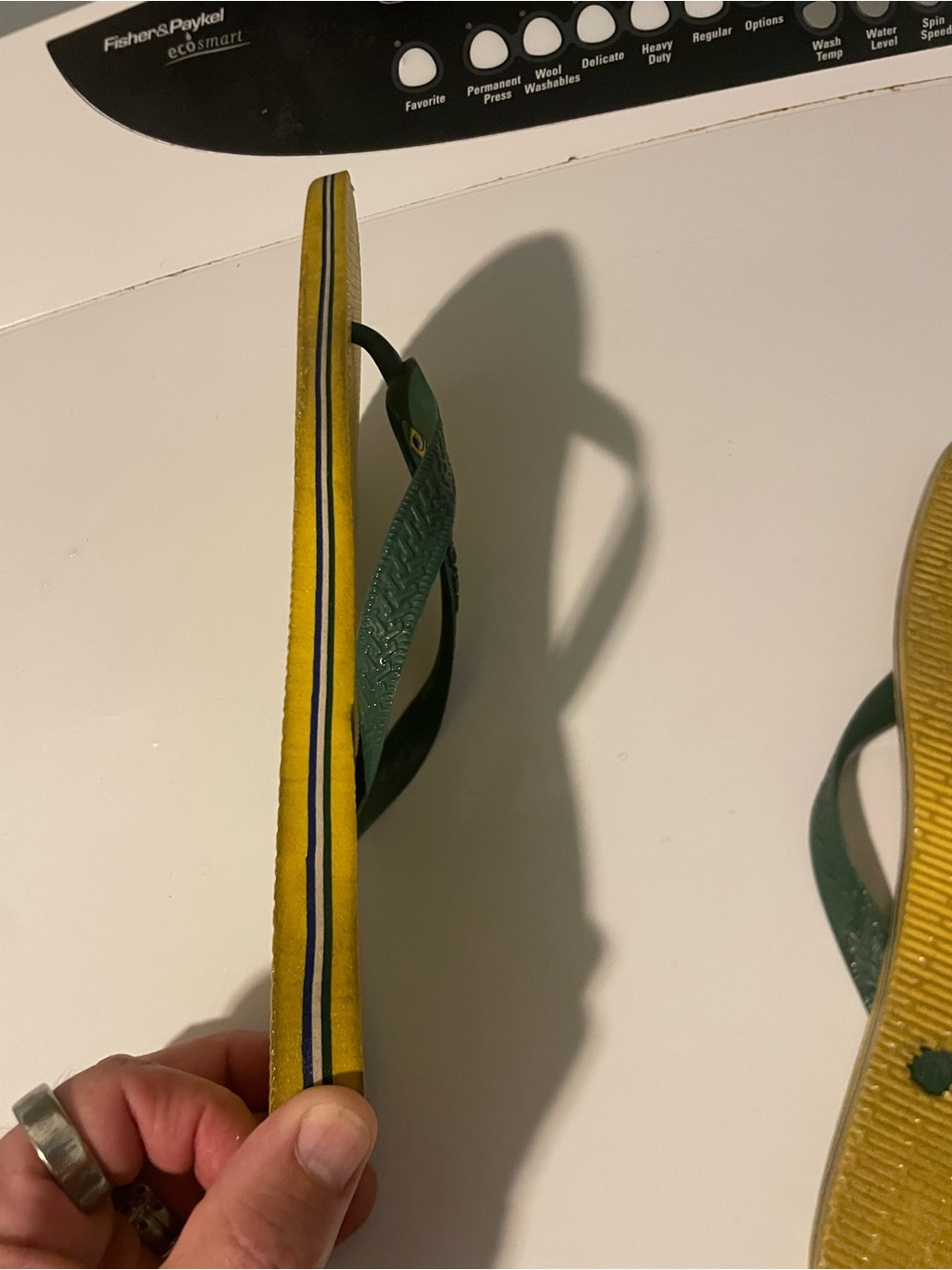 Havaianas Yellow Footbed with Green Straps Flip Flops sz9, 41-42 - Picture 5 of 5